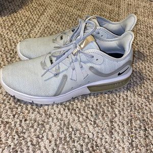 Women’s Nike Air Max Tennis Shoes